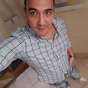 Meet your Posher, Cesar